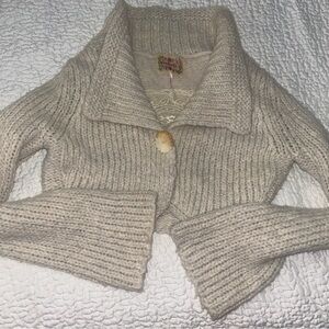 Free people cardigan tan sweater large big button